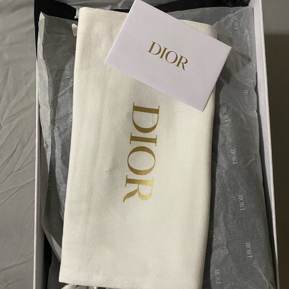 Dior size 8